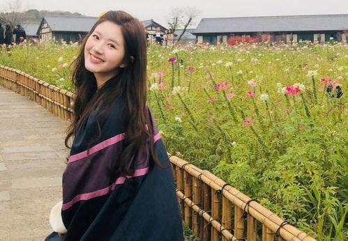 网曝门吃瓜女主