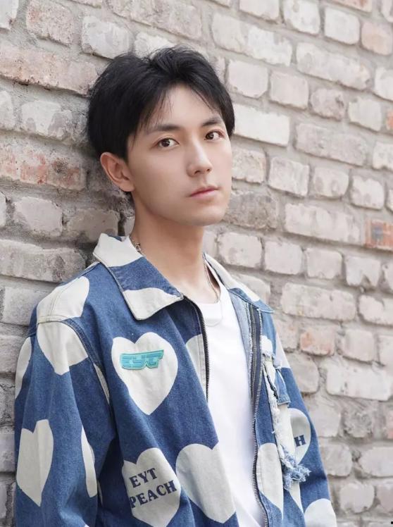 吃瓜三个男网红是谁啊,探寻“吃瓜”三巨头背后的故事”