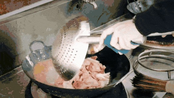 网红吃瓜吃鸡是谁家的,揭秘神秘家族的美食传奇